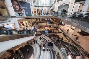 biggest shopping malls in india